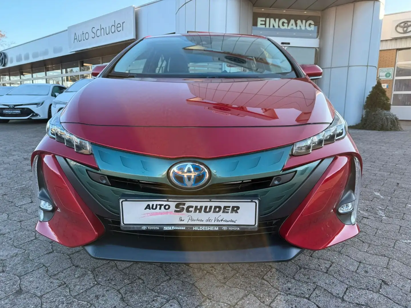 Toyota Prius Plug-in Hybrid Executive **LEDER** Piros - 2