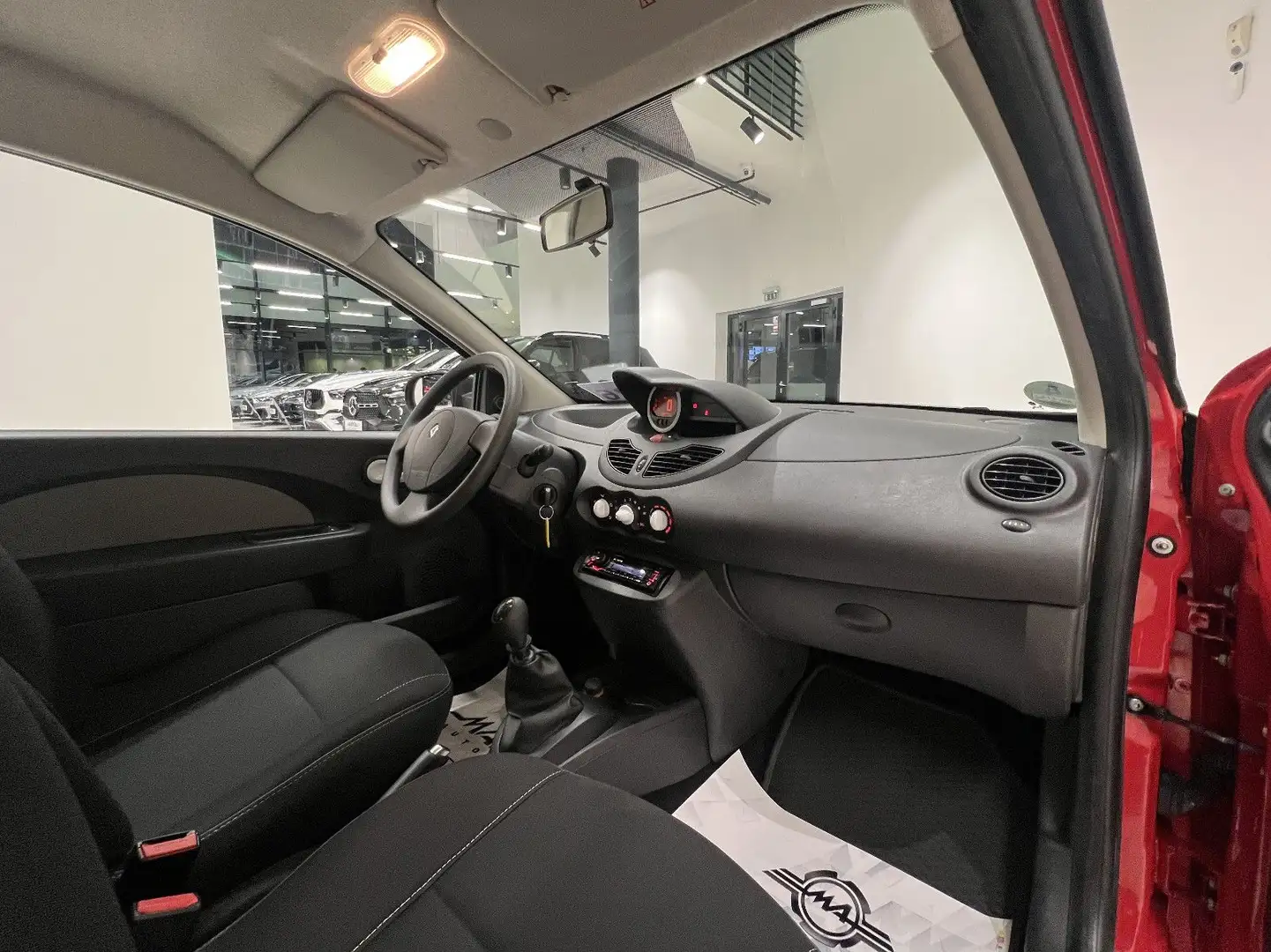 Renault Twingo 1.5 YAHOO!|SERVOLENKUNG|KLIMA|PRIVACY|33K Rot - 2