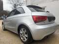Audi A1 1.6 TDi Ambition Plateado - thumbnail 4