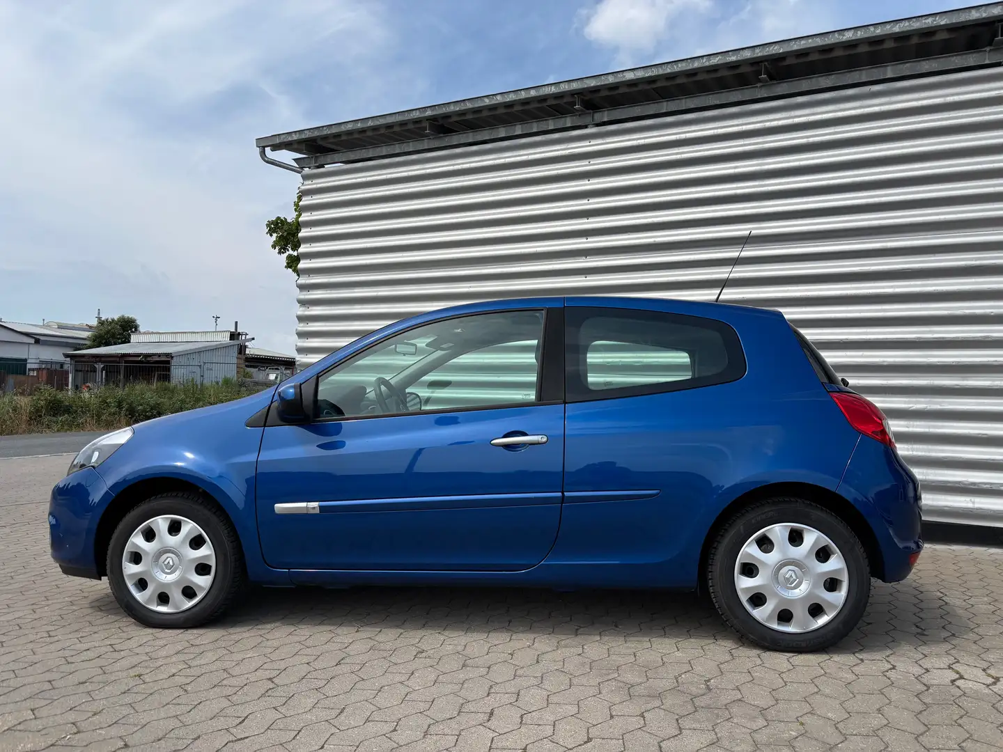 Renault Clio Dynamique 1.2 16V Scheckheft 2.Hd TÜV neu Blauw - 2