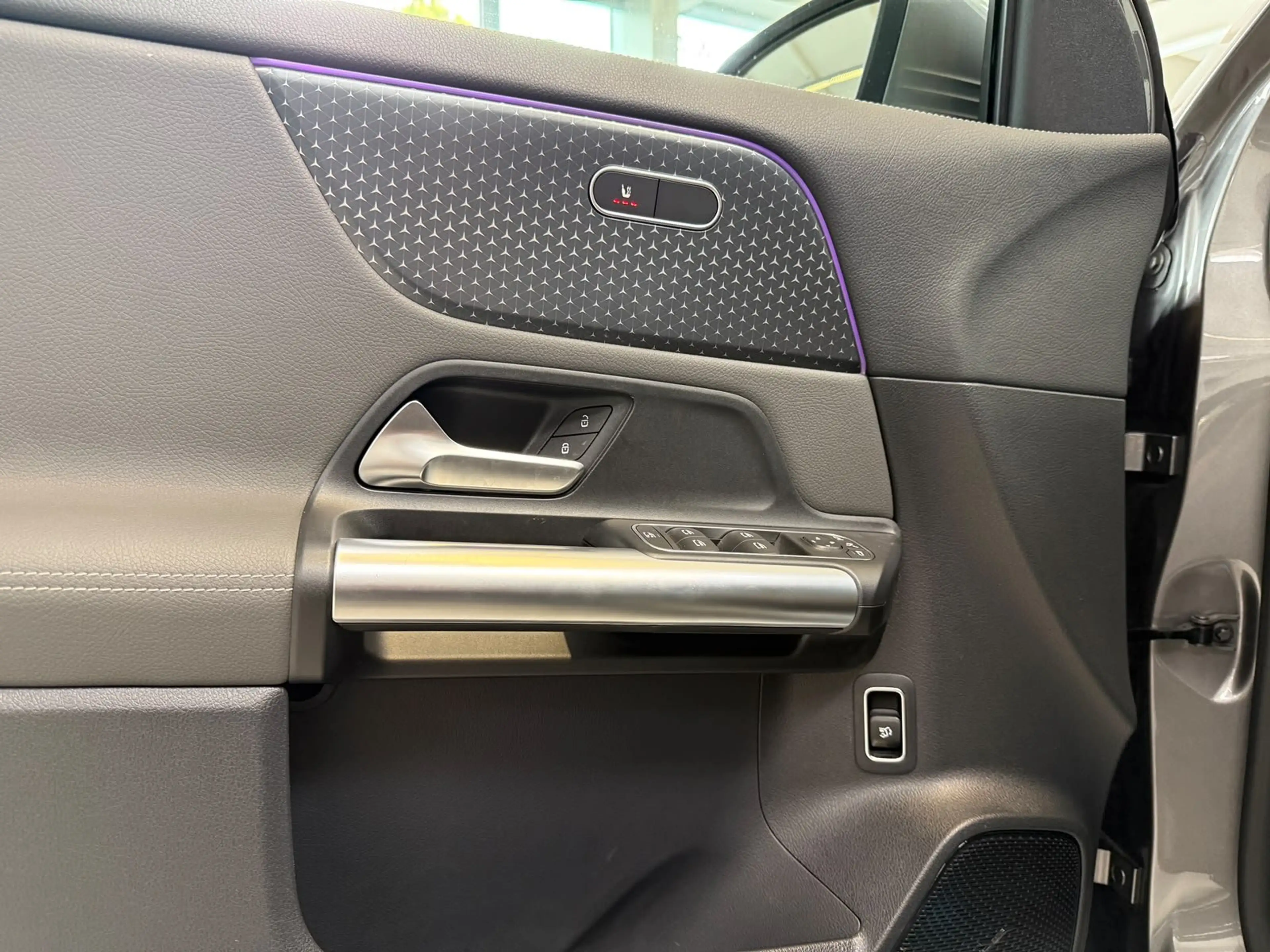 Mercedes-Benz EQA 350 4M Electric Art KEYLESS+AHK+360°+CARPLAY — photo 9