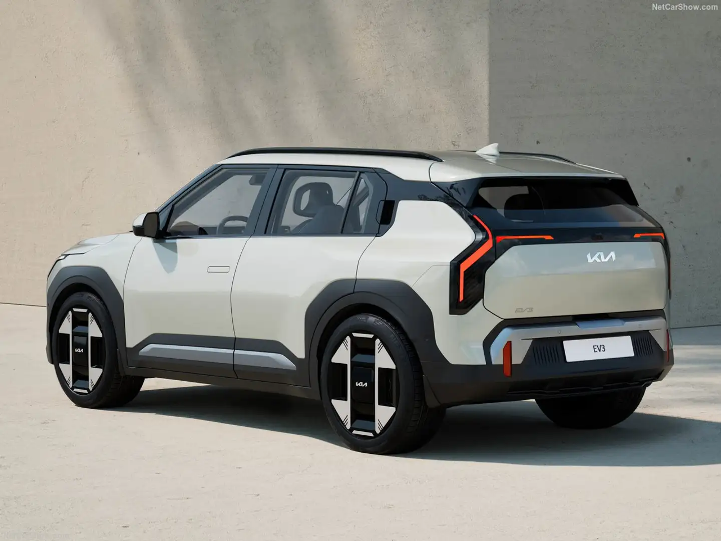 Kia EV3 58,3 kWh 204pk Plus Groen - 2