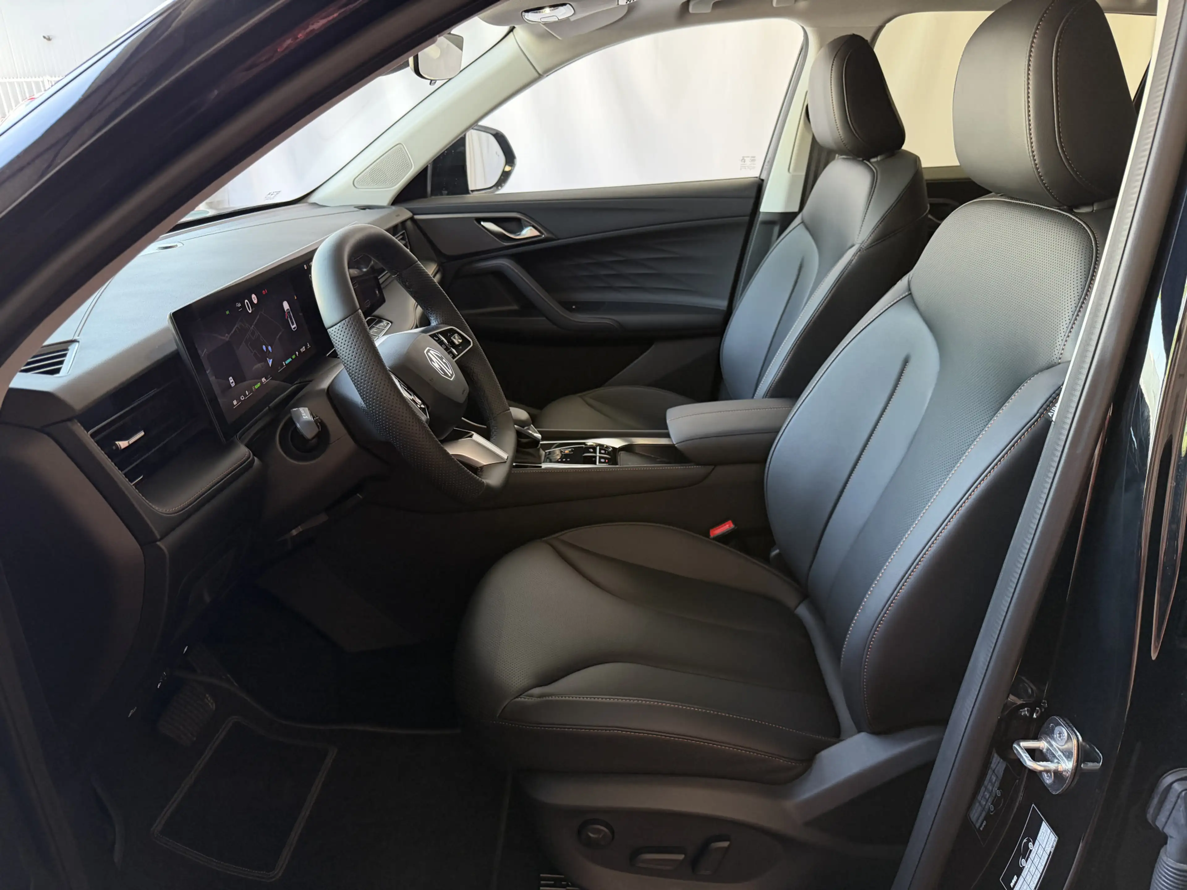 MG HS MG PHEV 1.5 TGDI LUXURY PHEV PLUG-IN HYBRIDE | LEE — photo 17