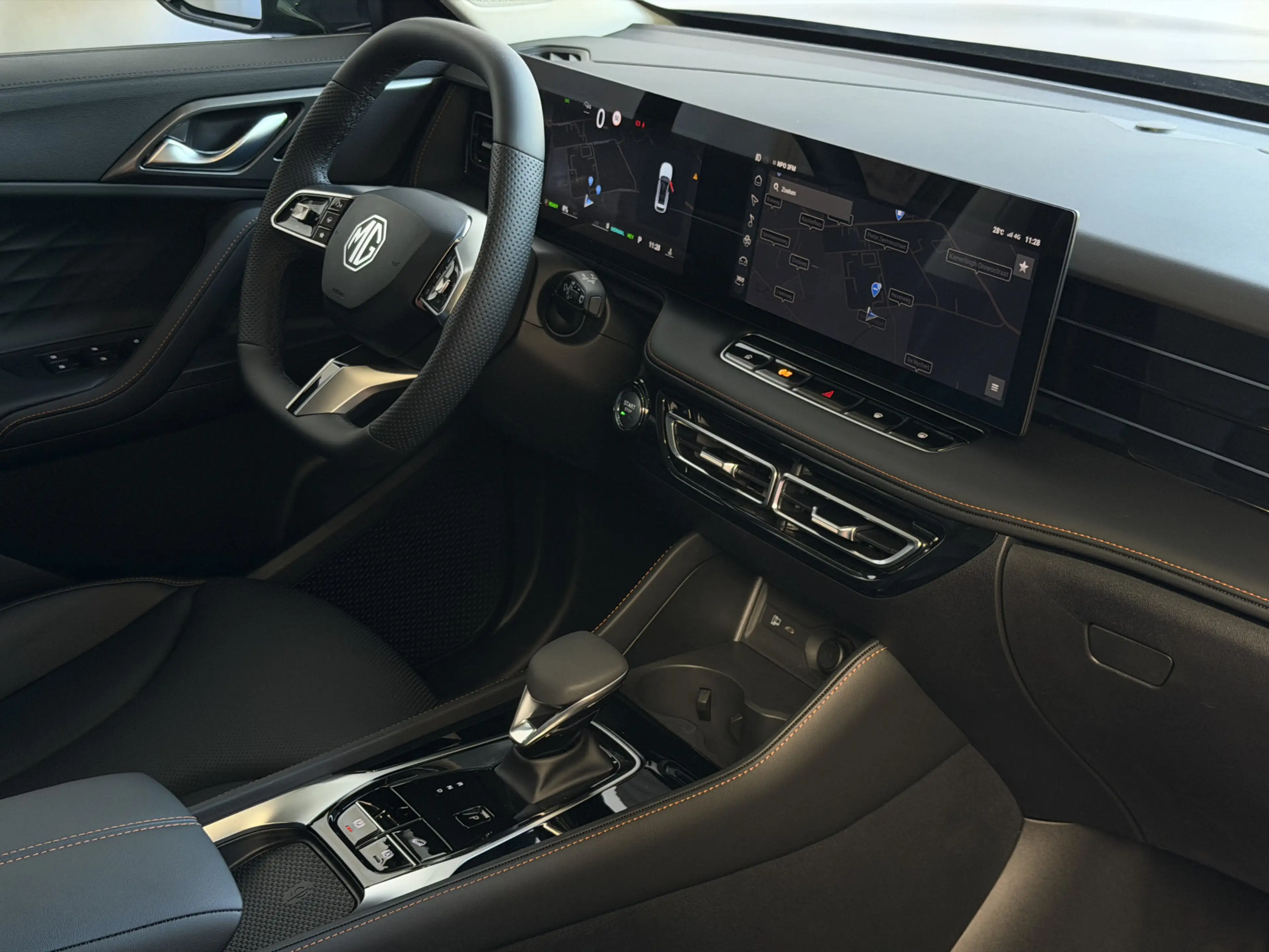 MG HS MG PHEV 1.5 TGDI LUXURY PHEV PLUG-IN HYBRIDE | LEE — photo 36
