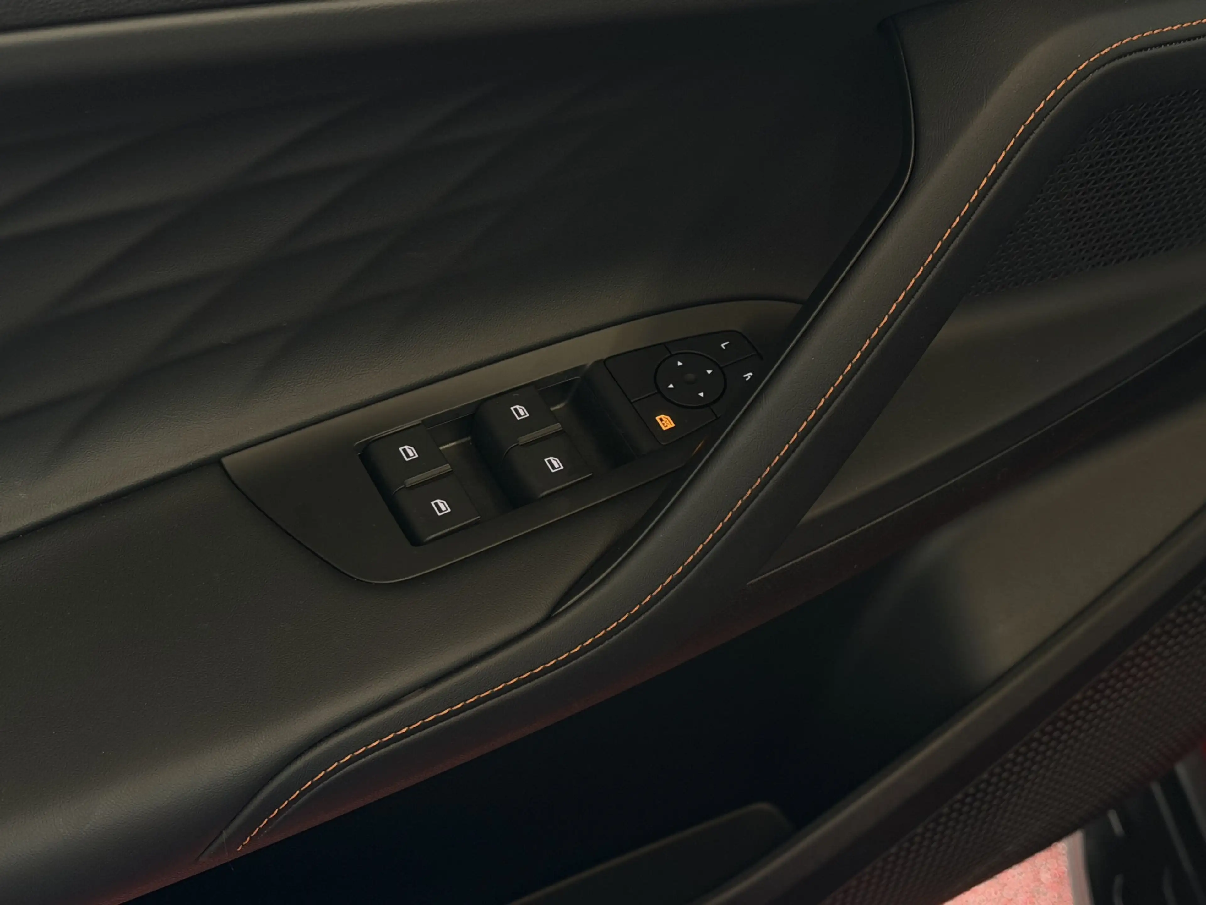 MG HS MG PHEV 1.5 TGDI LUXURY PHEV PLUG-IN HYBRIDE | LEE — photo 24