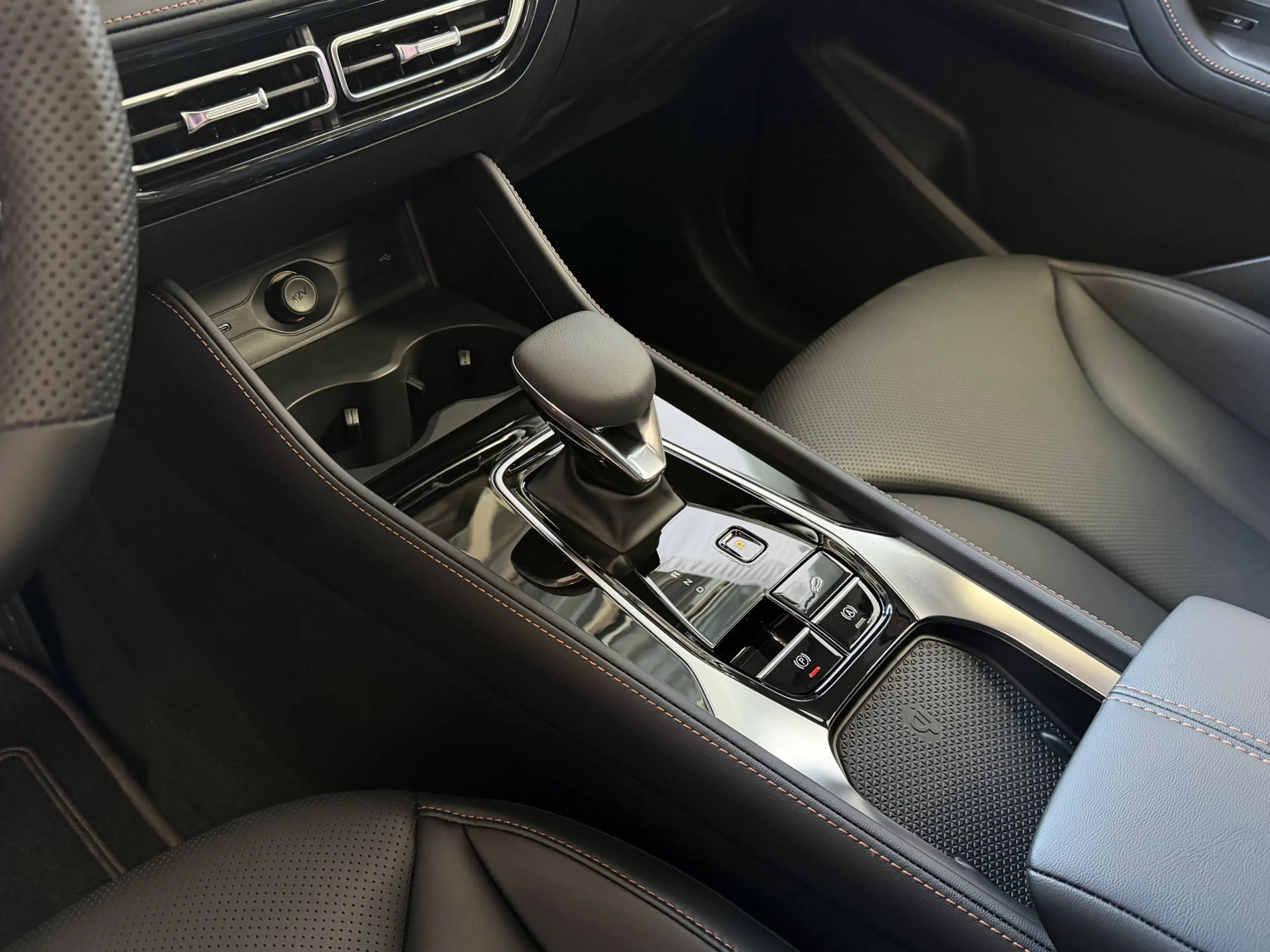 MG HS MG PHEV 1.5 TGDI LUXURY PHEV PLUG-IN HYBRIDE | LEE — photo 15