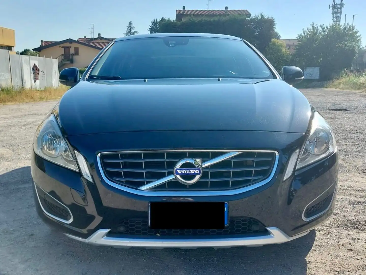 Volvo V60 V60 I 2010 2.0 d4 ved (d3) Momentum geartronic Nero - 1