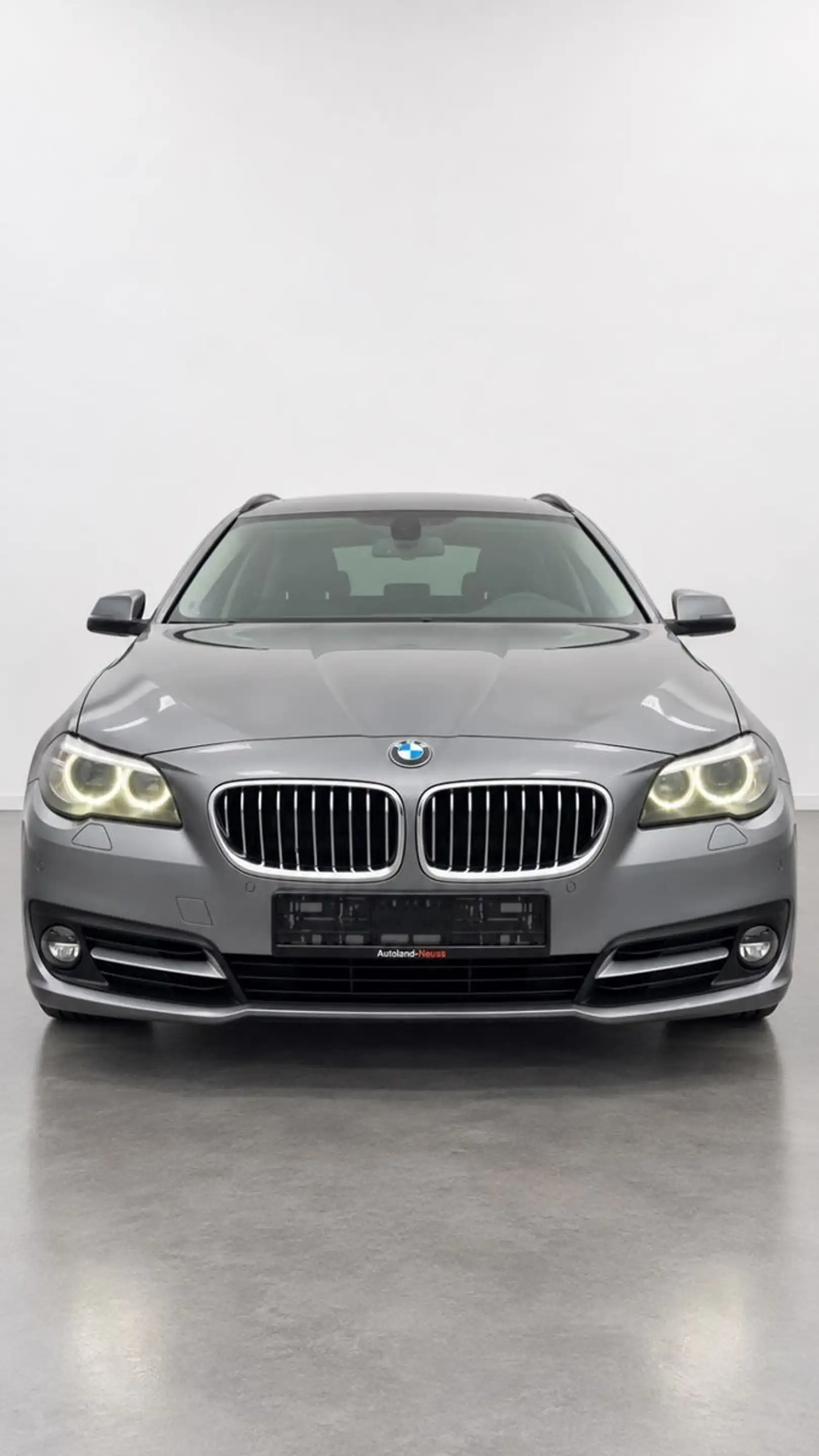 BMW 520 5 Touring 520 d — photo 2