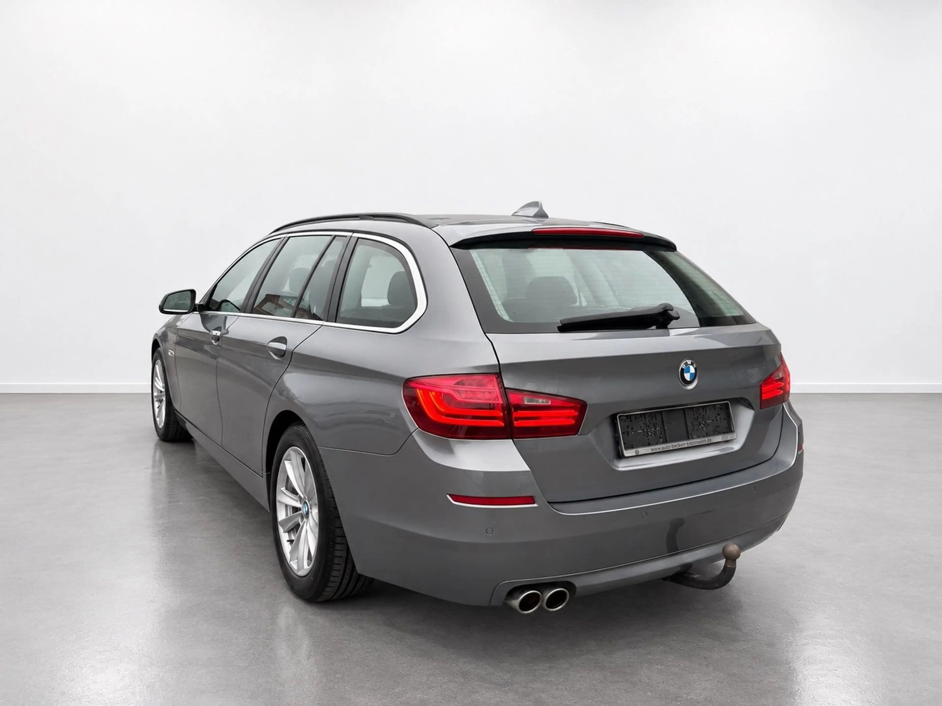 BMW 520 5 Touring 520 d — photo 7