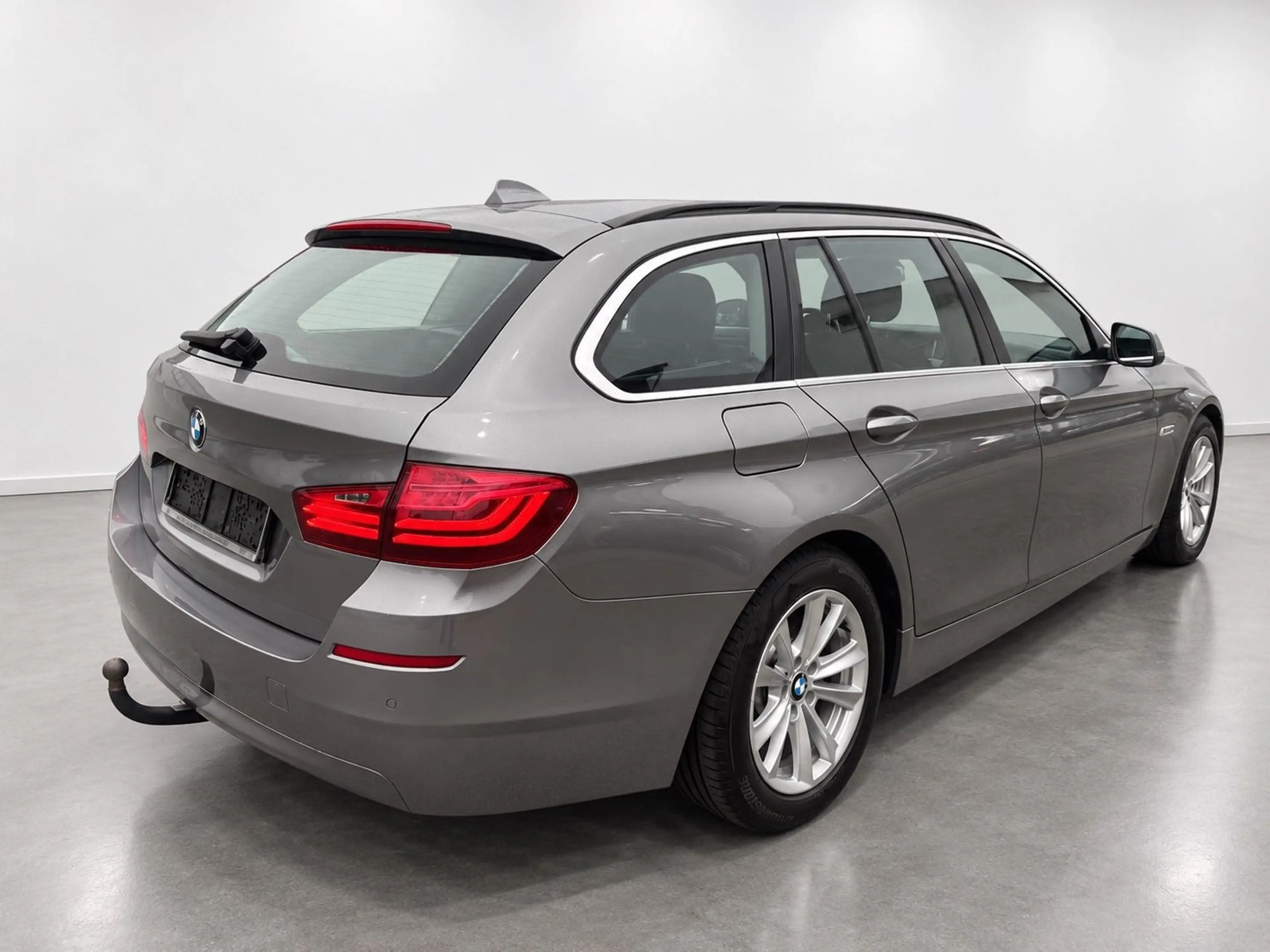 BMW 520 5 Touring 520 d — photo 5