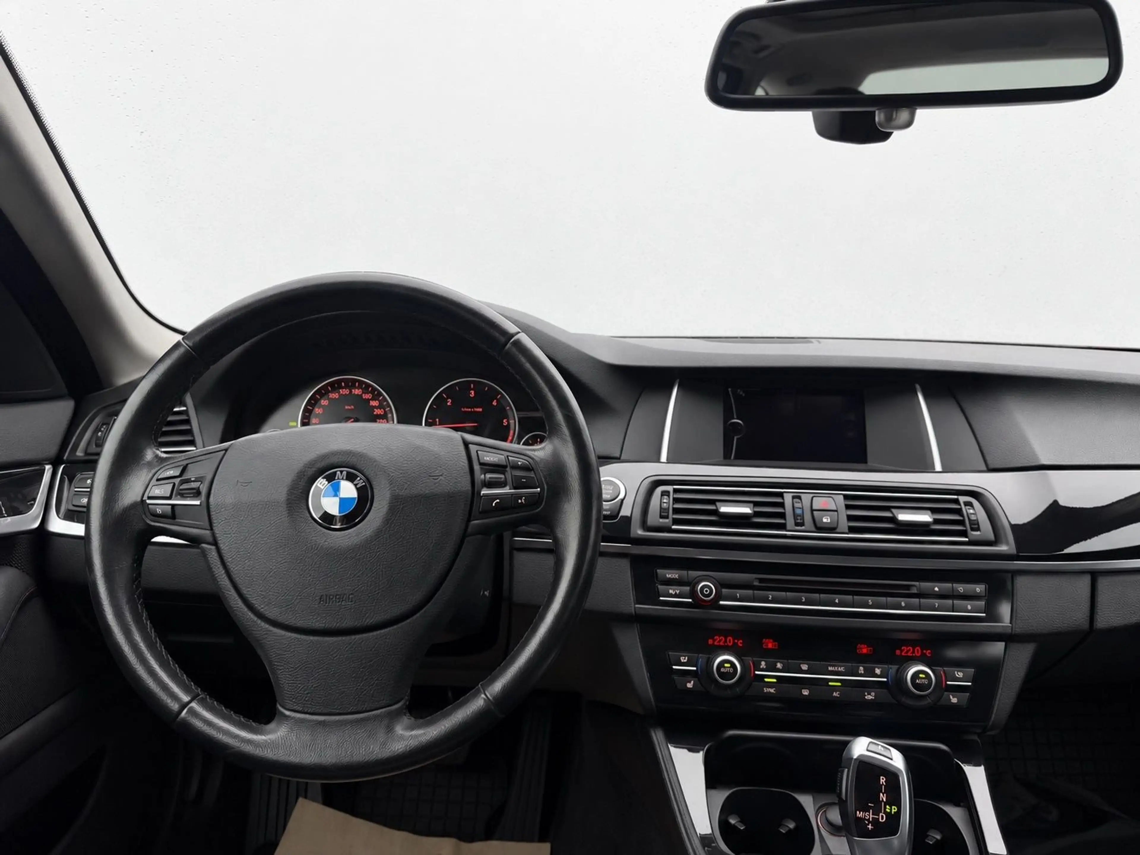 BMW 520 5 Touring 520 d — photo 15