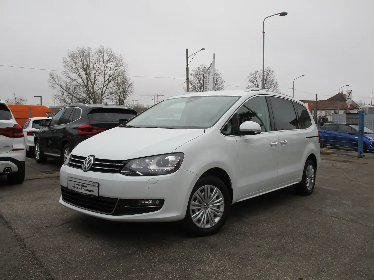 Volkswagen Sharan Business+ SCR 2,0TDI Weiß - 2