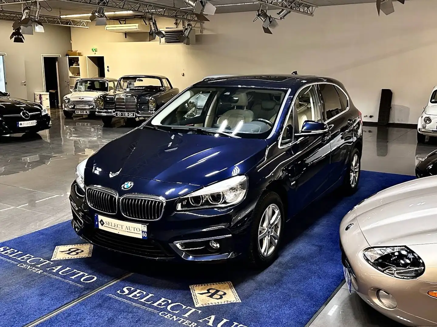 BMW 220 220I Active Tourer Noir - 1