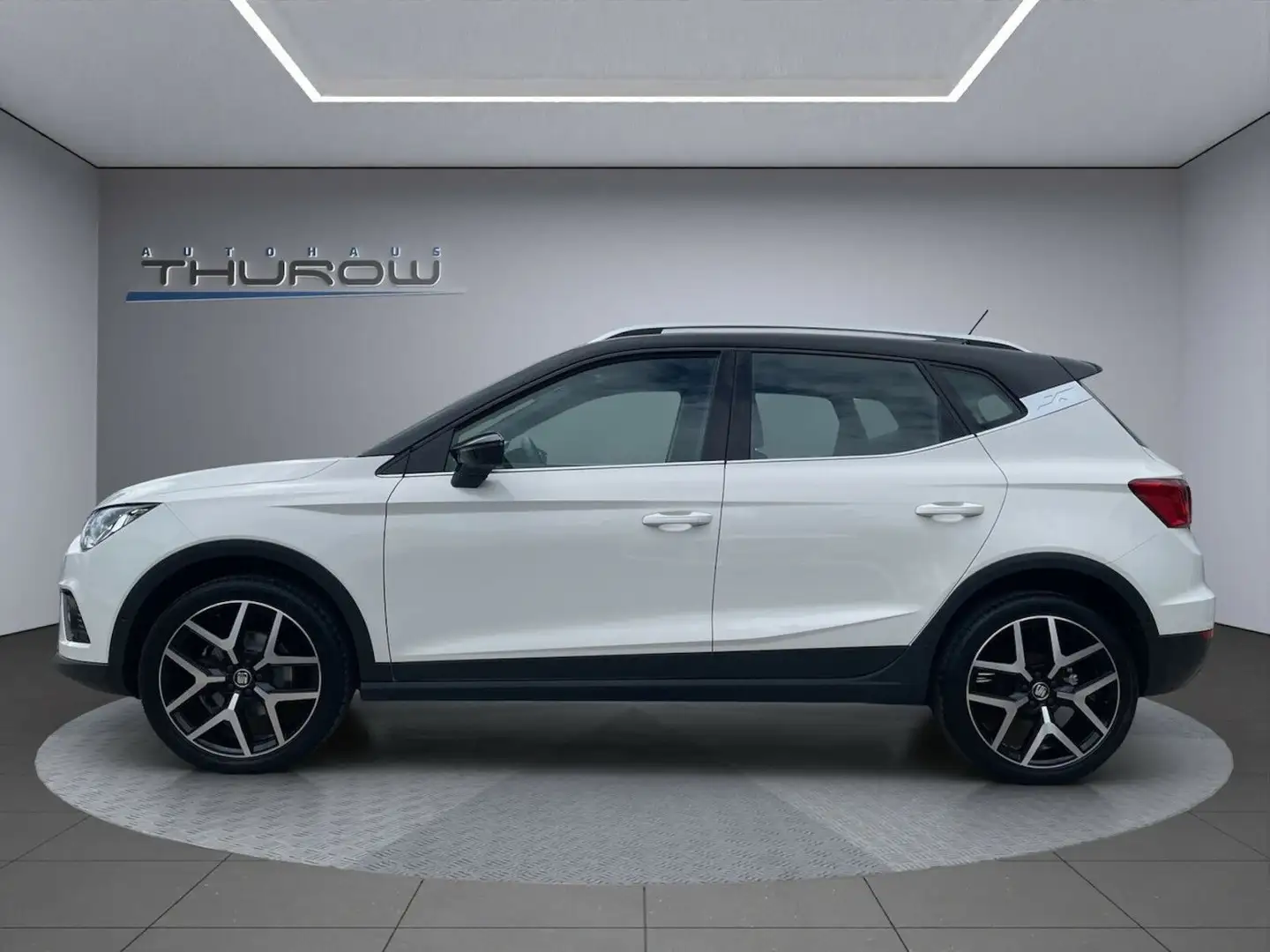SEAT Arona FR 1.0 TSI Klima SH LM GRA APS Kamera DAB Blanc - 2