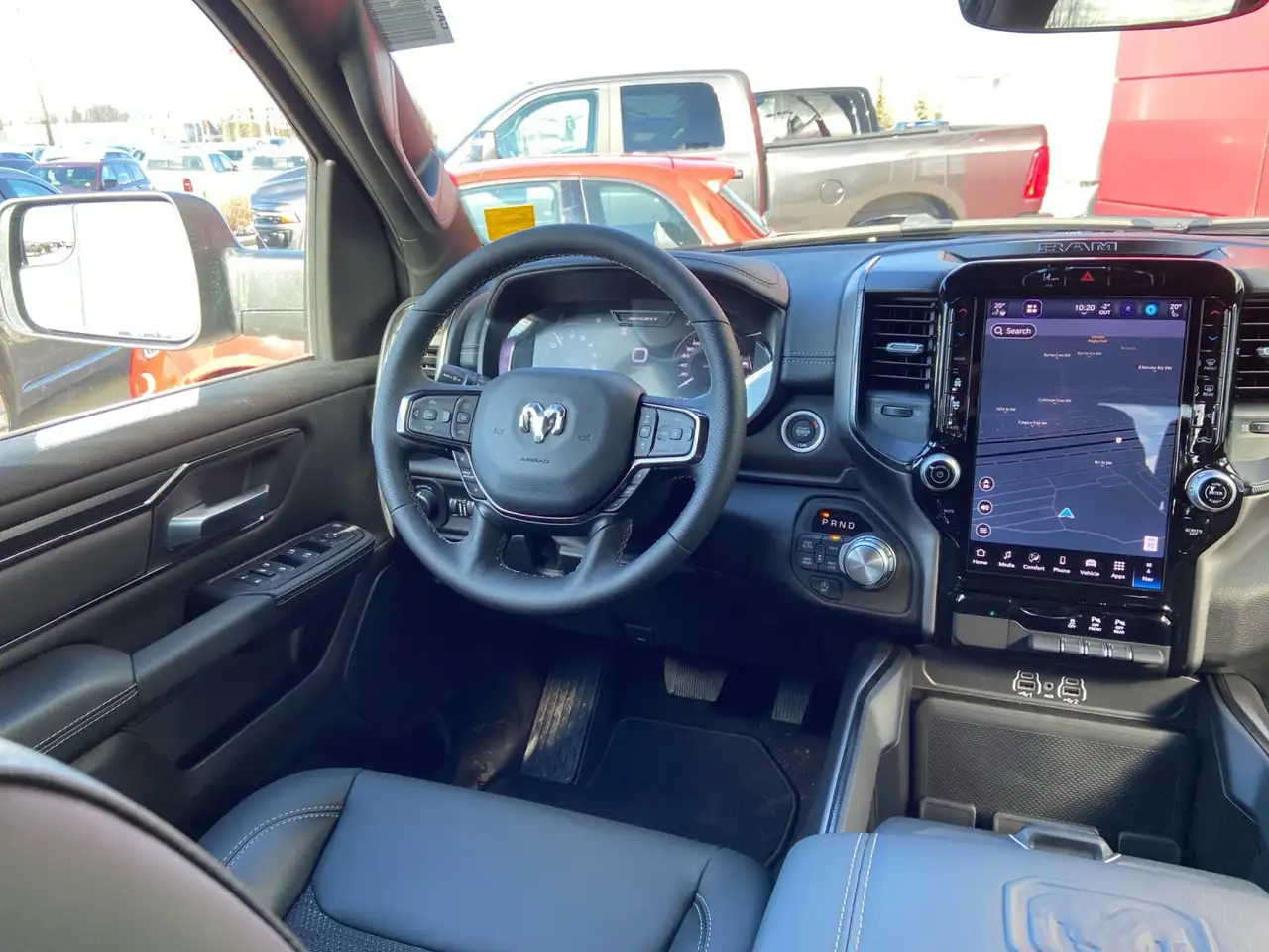 RAM 1500 снимка RAM 1500