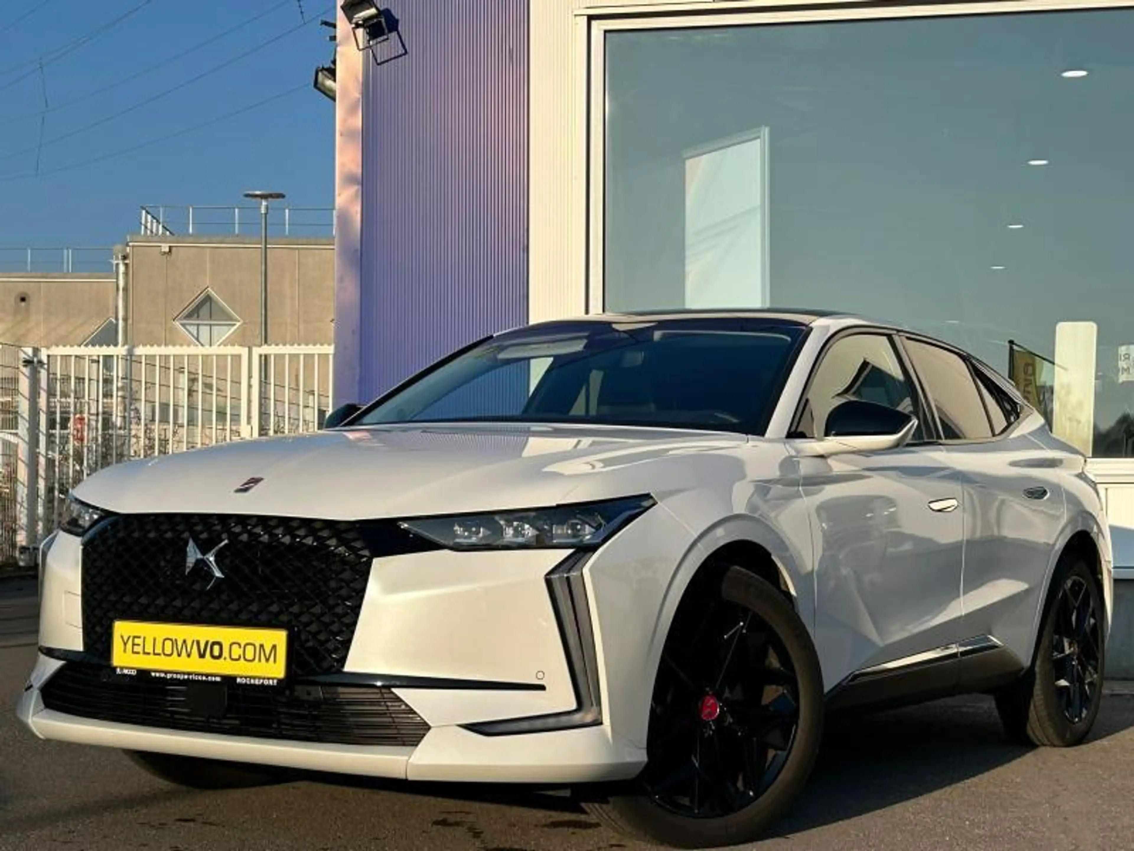 DS Automobiles DS 4 PERFORMANCE LINE 130 — photo 3