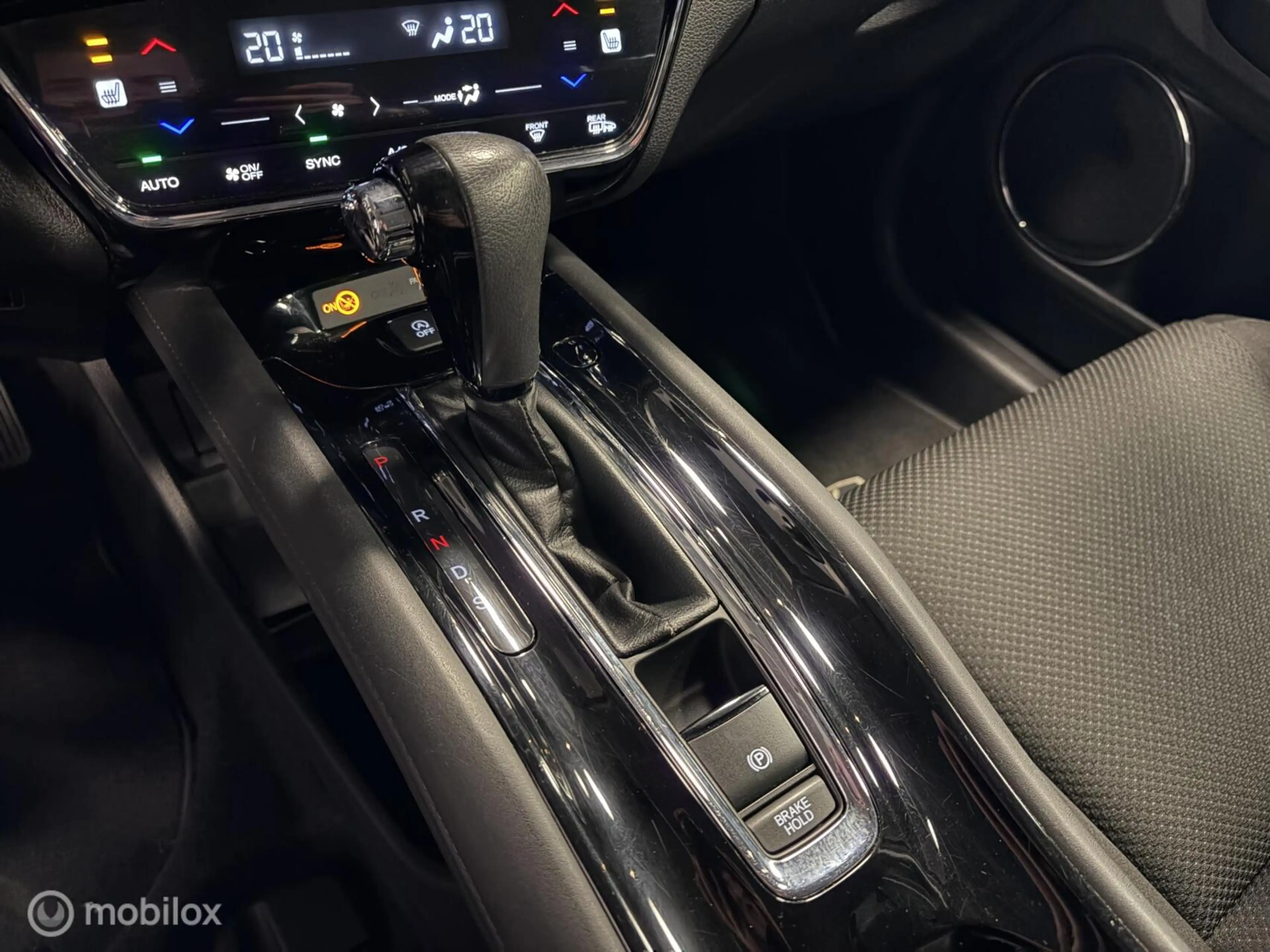 Honda HR-V 1.5 i-VTEC Elegance STOELVERW. / AUTOMAAT / CRUISE — photo 14