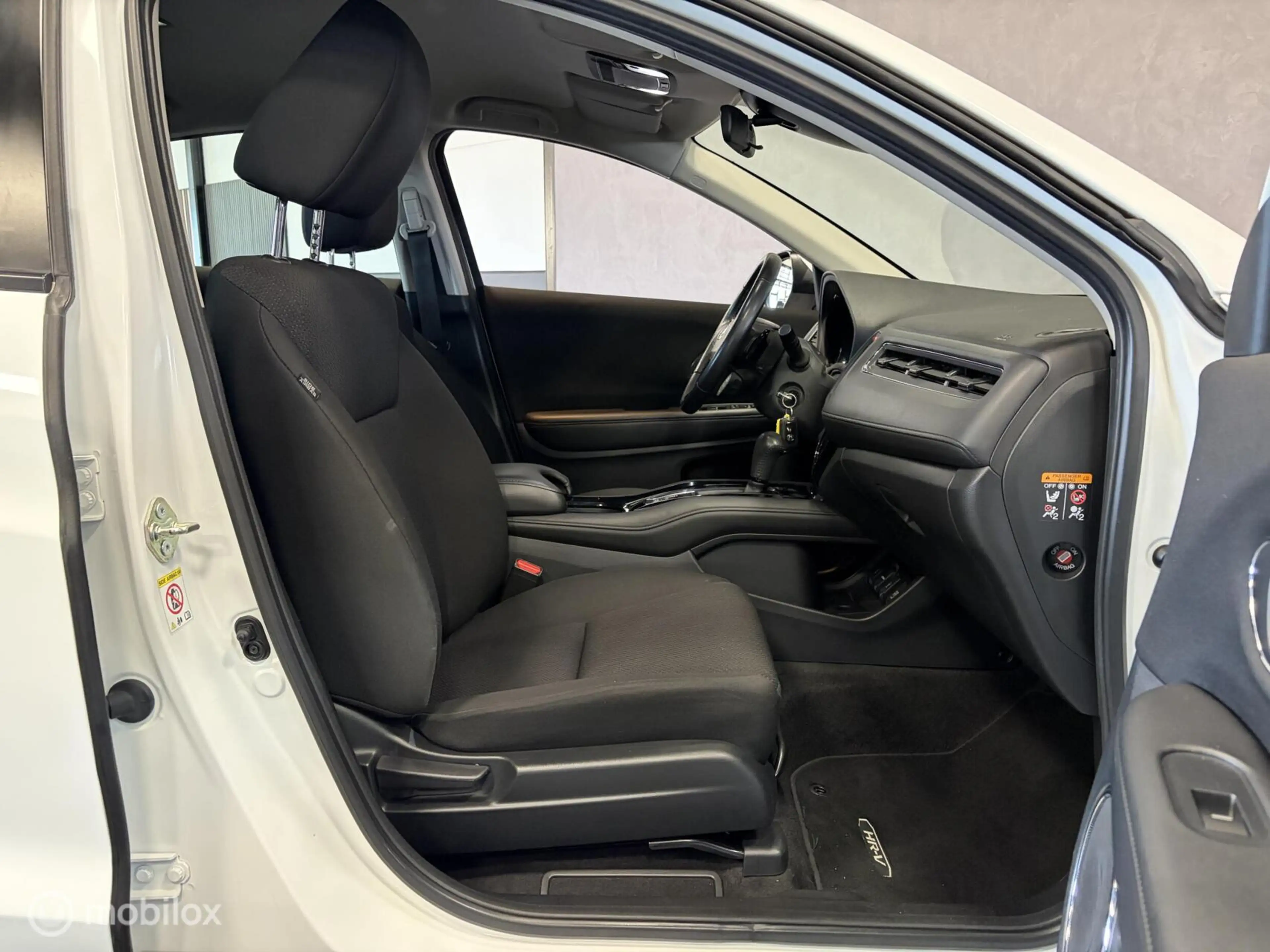 Honda HR-V 1.5 i-VTEC Elegance STOELVERW. / AUTOMAAT / CRUISE — photo 8