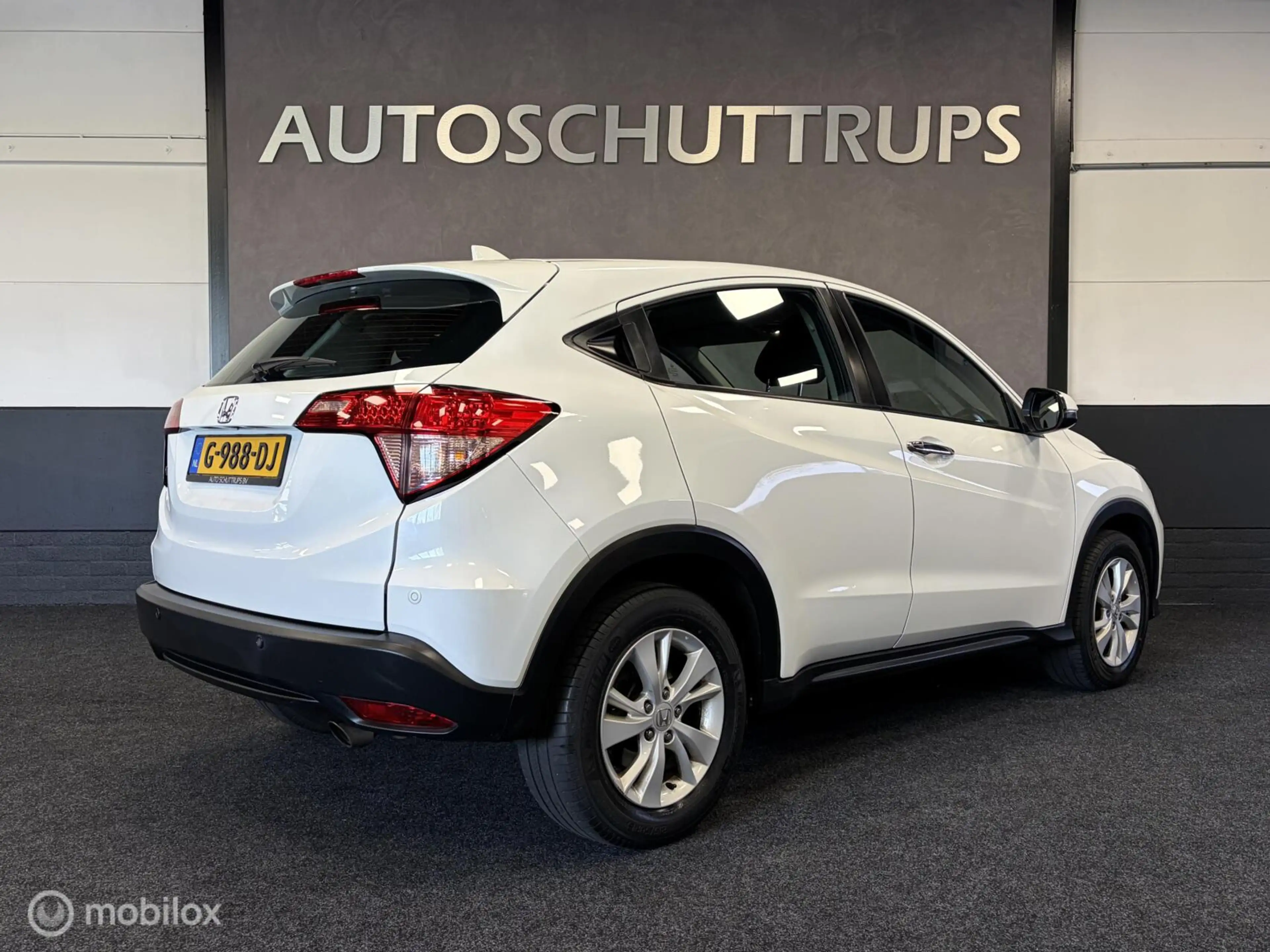 Honda HR-V 1.5 i-VTEC Elegance STOELVERW. / AUTOMAAT / CRUISE — photo 2