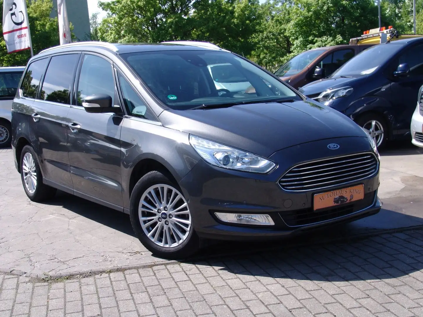 Ford Galaxy Titanium-7Sit/NAVI/Business-Paket Grau - 1