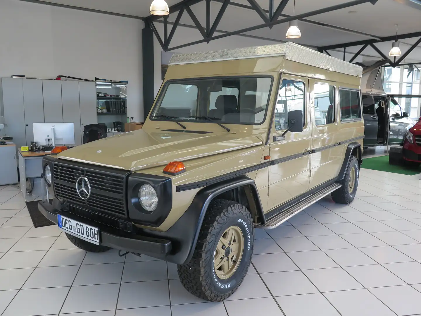 Mercedes-Benz G 300 GD XXL-Verlängert mit Oldtimer Gutachten Béžová - 1
