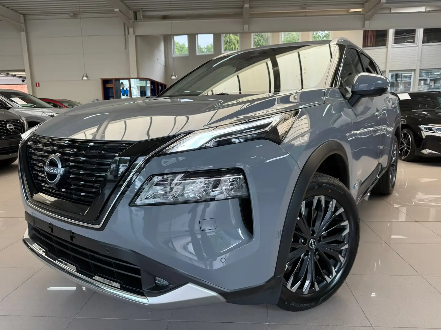 Nissan X-Trail e-Power e-4ORCE TEKNA + FULL - NIEUW - 0 KM !!! Grijs - 1