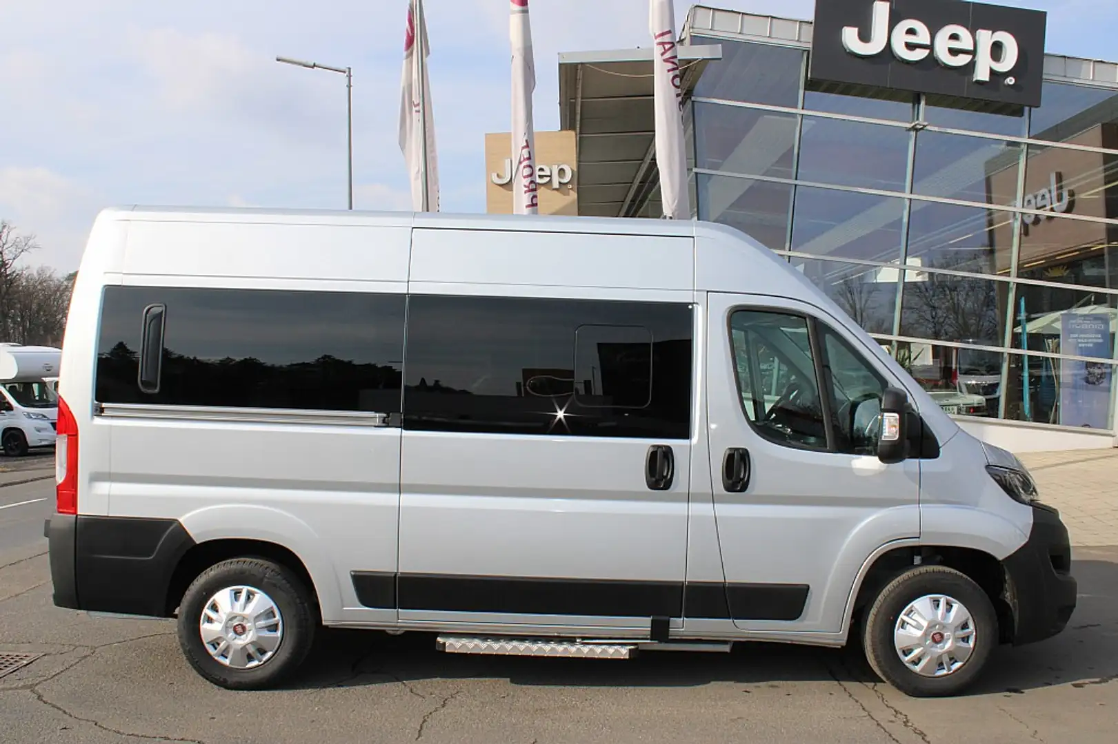 Fiat Ducato 33 L2H2 140 KOMBI 9-Sitzer Silber - 1
