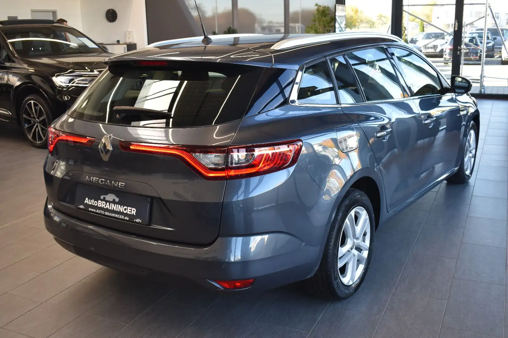 Renault Megane Grandtour dCi Business Edt. Navi~Tempomat Gris - 2