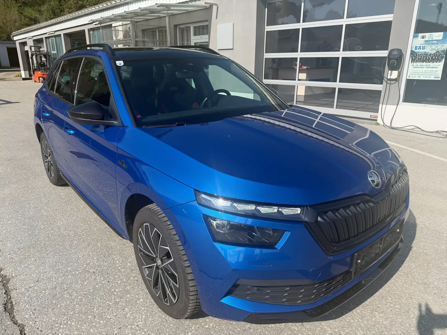 Skoda Kamiq Monte Carlo Blau - 1
