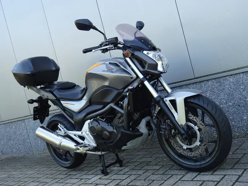 Honda NC 700 - foto 2