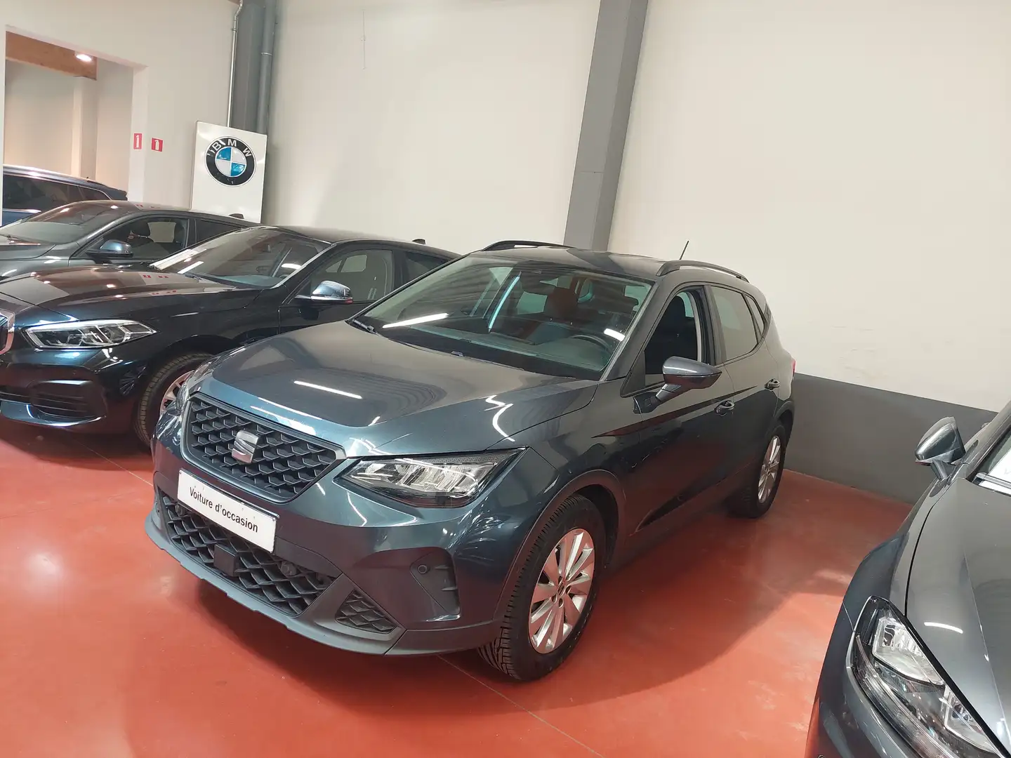 SEAT Arona 1.0 TSi + DSG + Euro 6d + CAMERA + CarPLAY Gris - 1