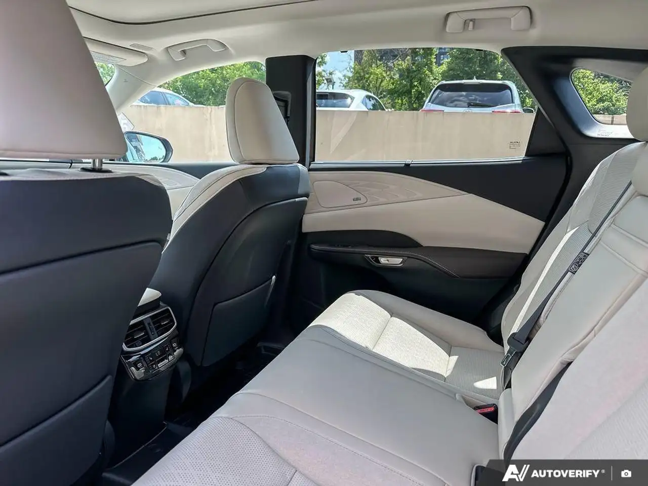 Lexus RX снимка Lexus RX