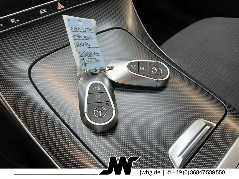 Mercedes-Benz C 220 Avantgarde Kam Widescreen DAB AHK LED 17" — photo 4