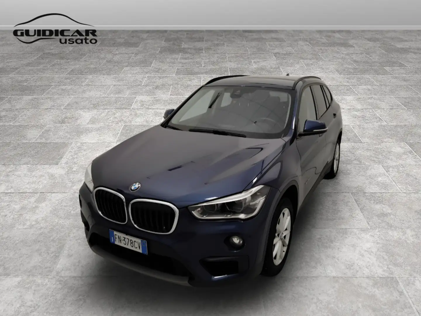 BMW X1 F48 - X1 xdrive20d Business auto Blau - 1