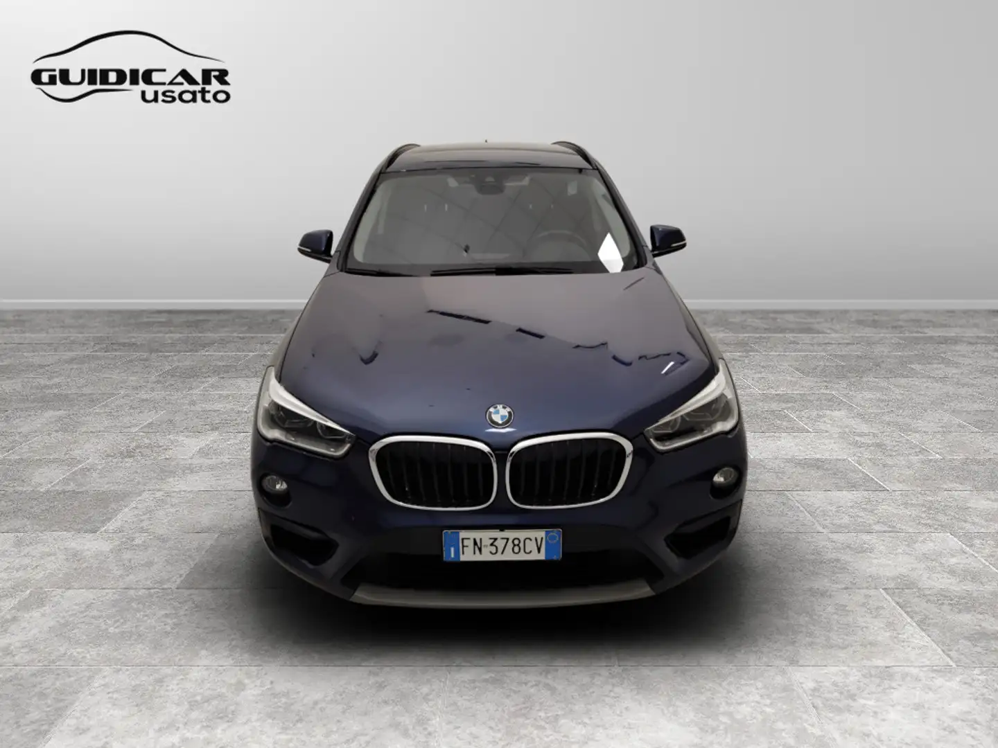 BMW X1 F48 - X1 xdrive20d Business auto Blau - 2