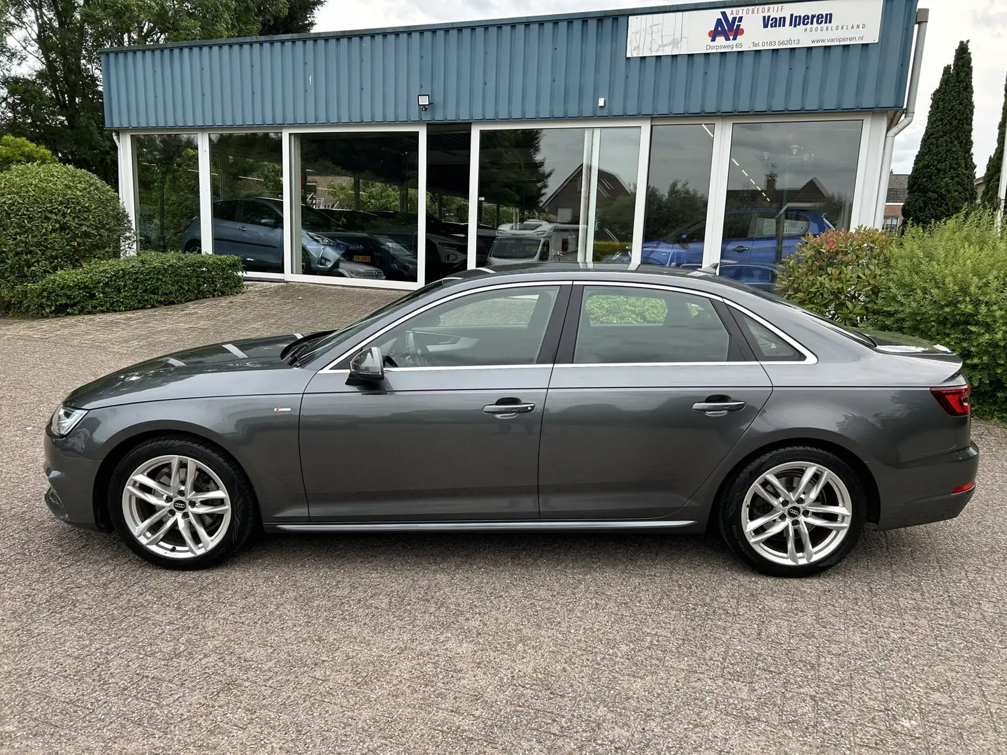 Audi A4 Limousine 2.0 TFSI MHEV Sport S line edition Gris - 2