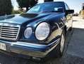 Mercedes-Benz E 320 E 320 Avantgarde Blue - thumbnail 1
