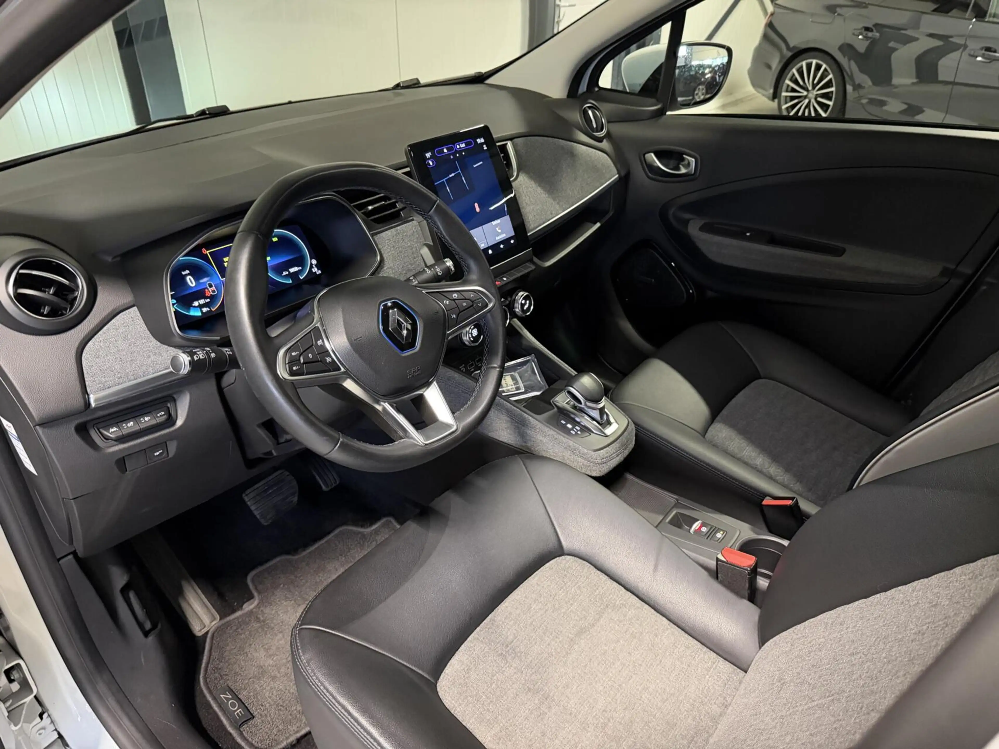 Renault ZOE R135 Intens 52 kWh Koopaccu Snelladen Camera NAP — photo 10