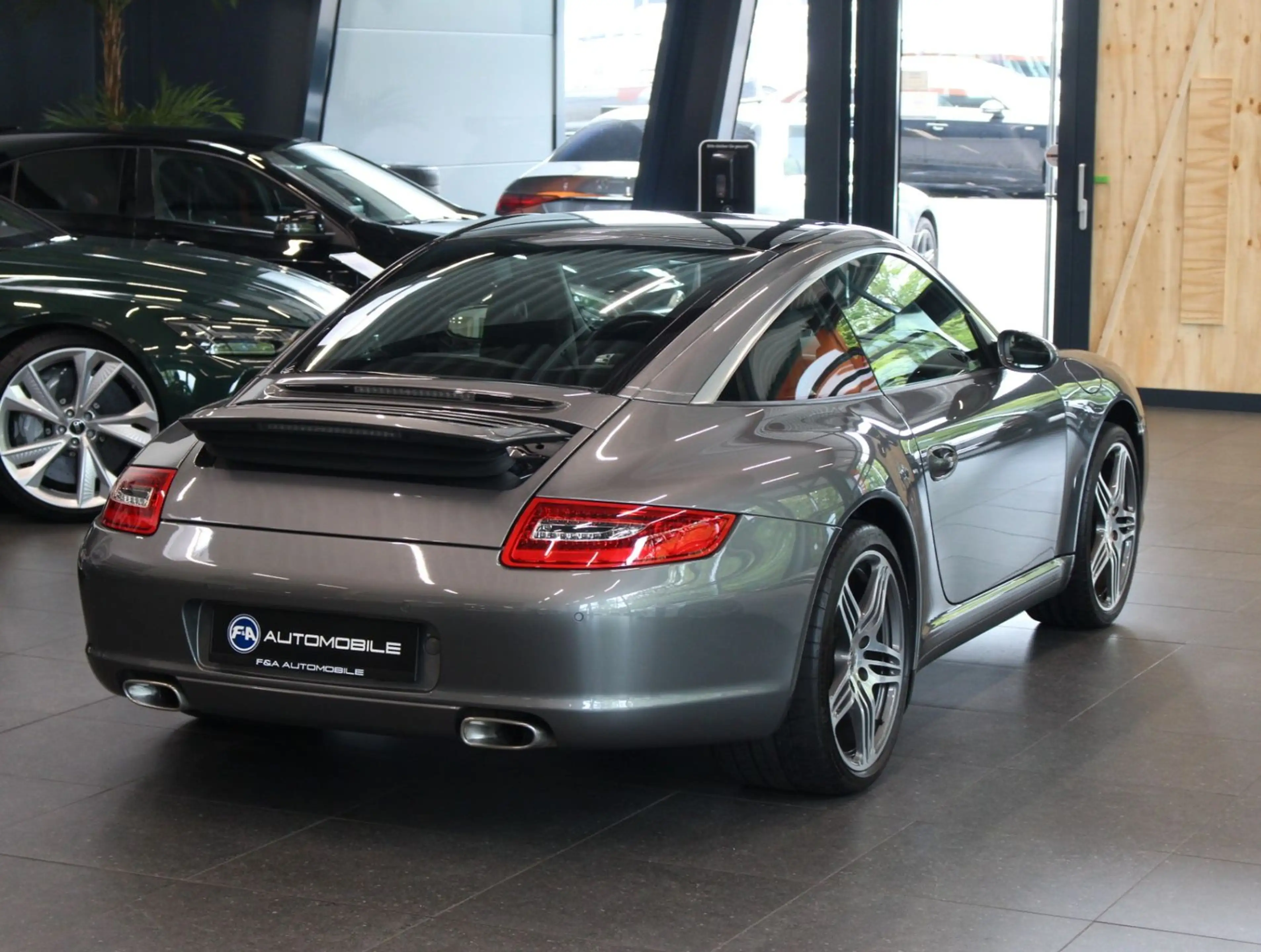 Porsche 997 Carrera Targa 4*Bi-Xenon*Navi*Schalter. — photo 5