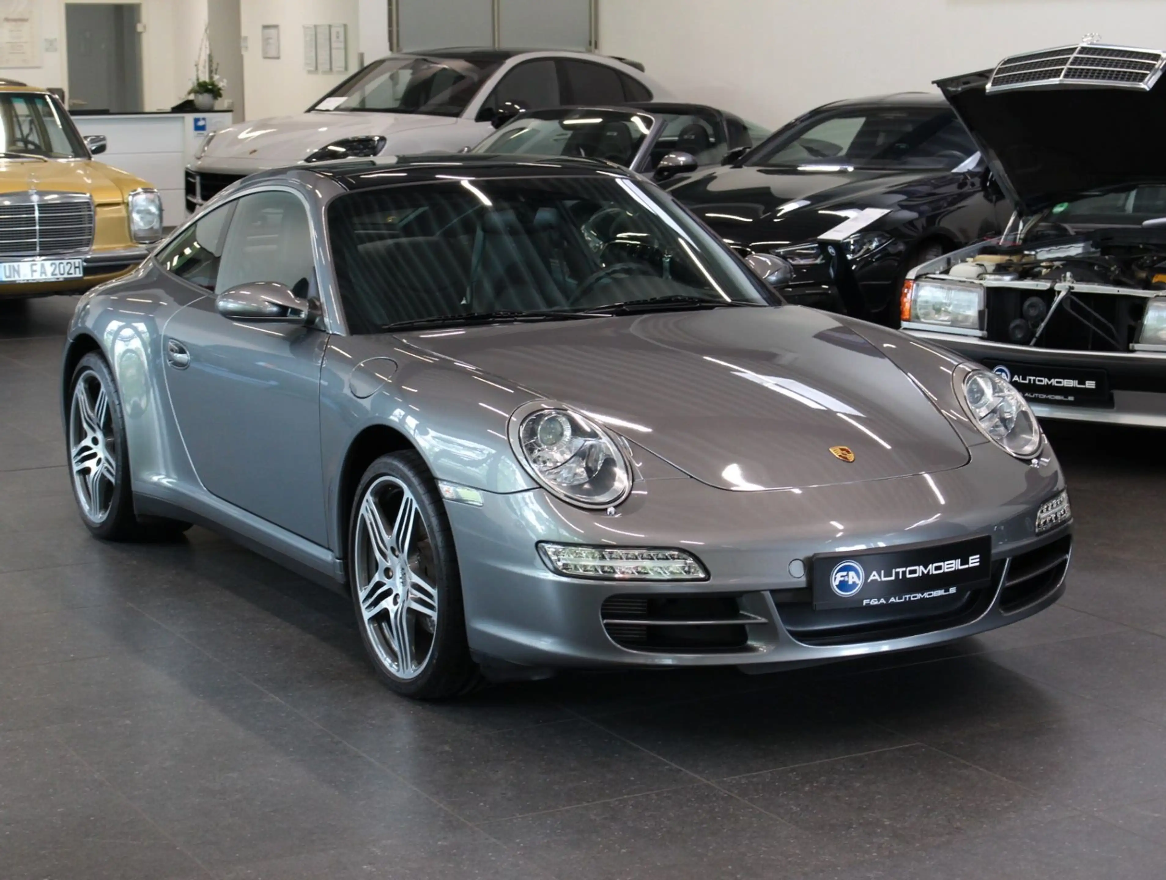 Porsche 997 Carrera Targa 4*Bi-Xenon*Navi*Schalter. — photo 2