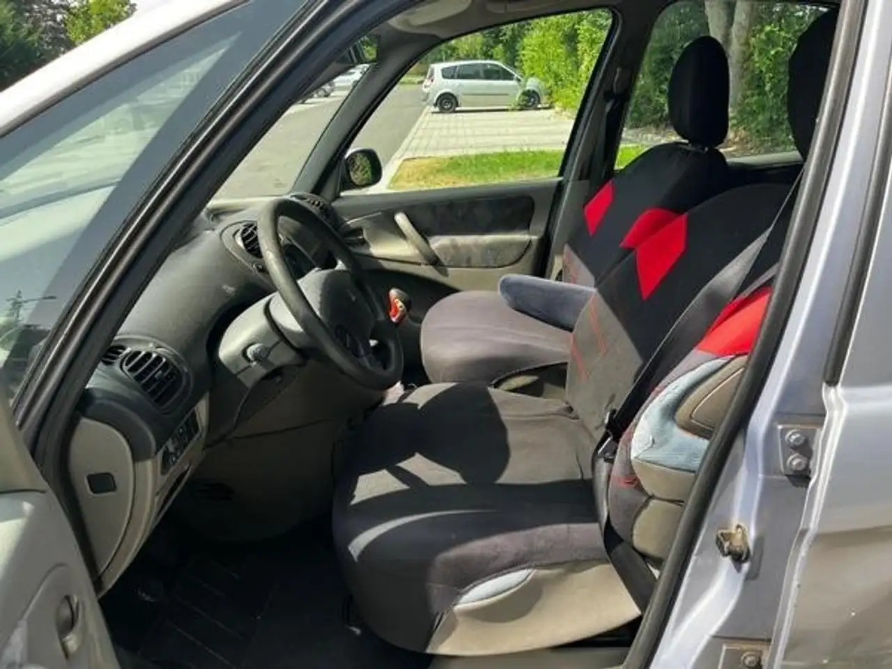 Citroen Xsara Picasso 1.6i, foto 10