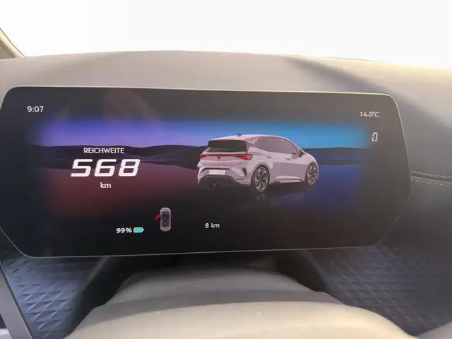Cupra Born view 11
