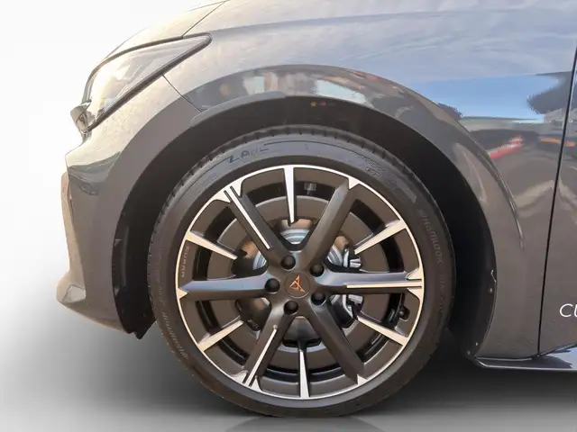 Cupra Born view 8