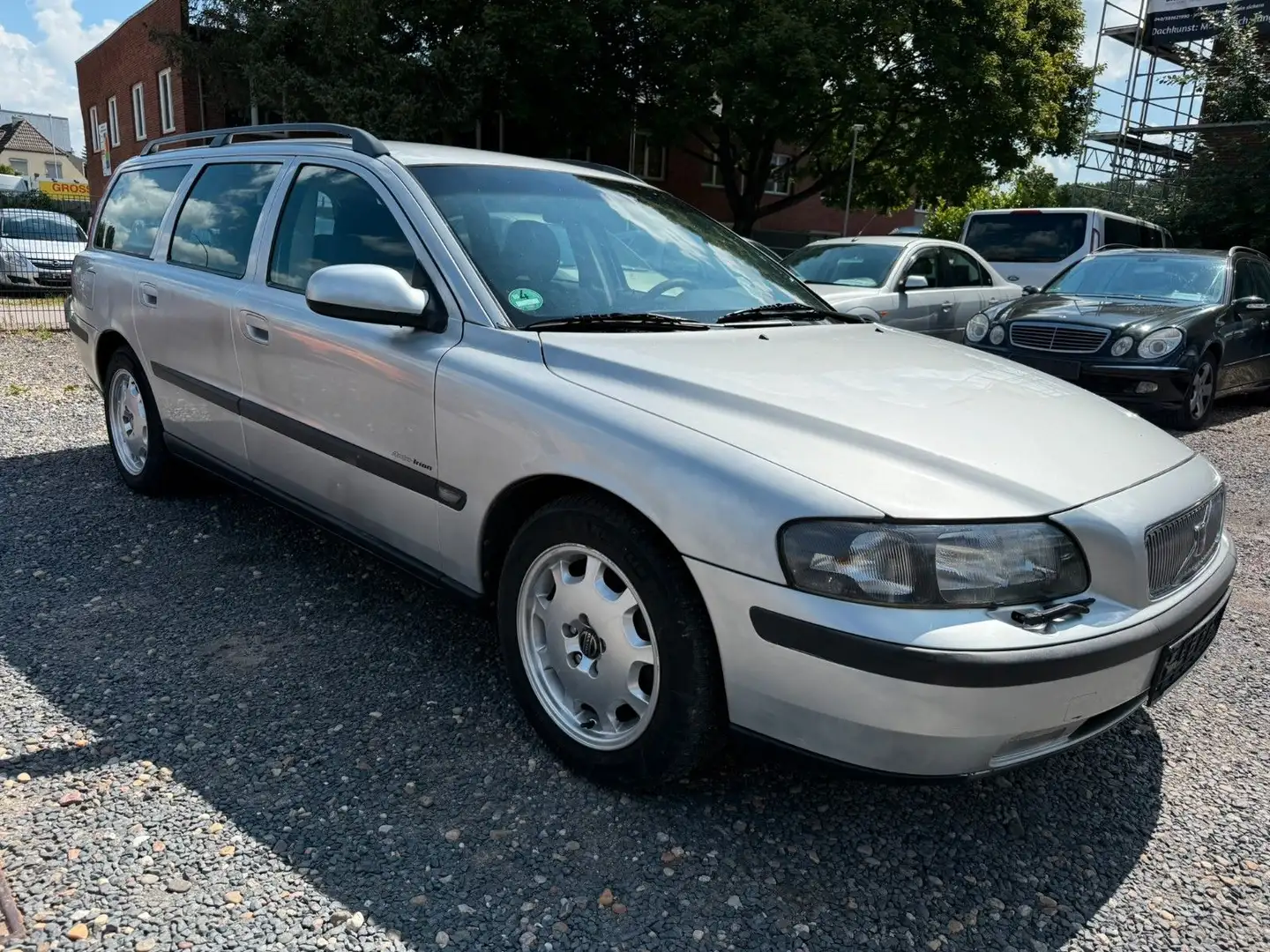 Volvo V70 2.4 Argent - 1