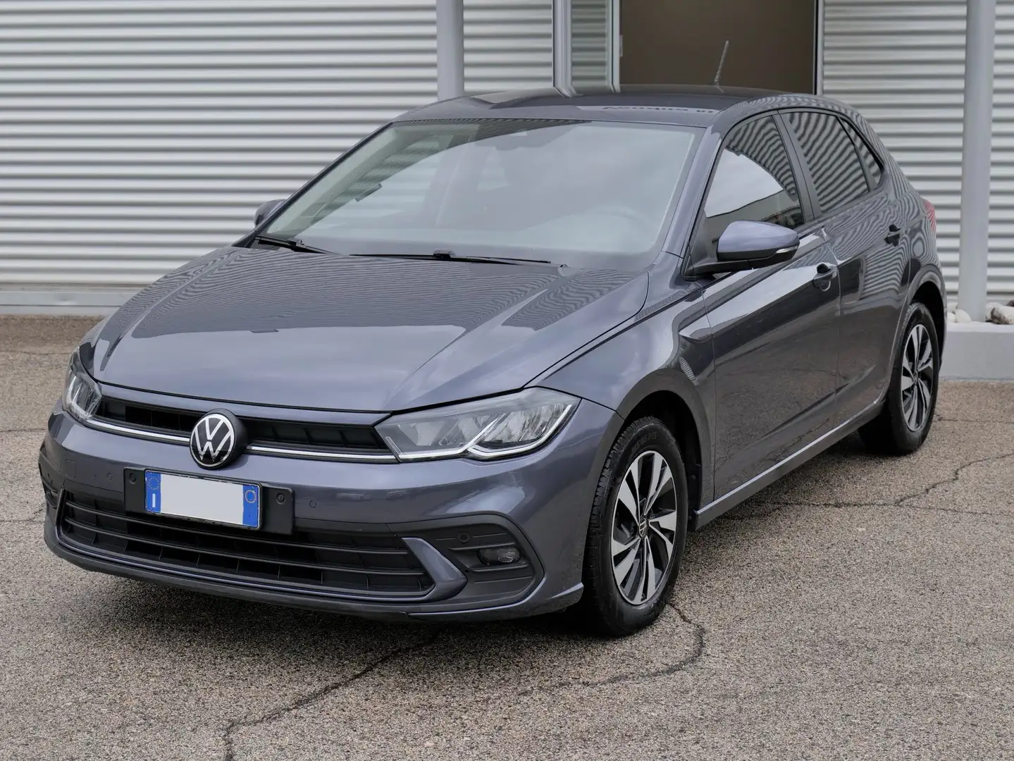 Volkswagen Polo 1.0 evo 5P 80cv Grau - 1