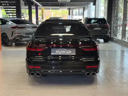 Annonce voiture d'occasion Audi S8 - CARADIZE