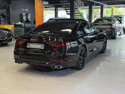 Annonce voiture d'occasion Audi S8 - CARADIZE