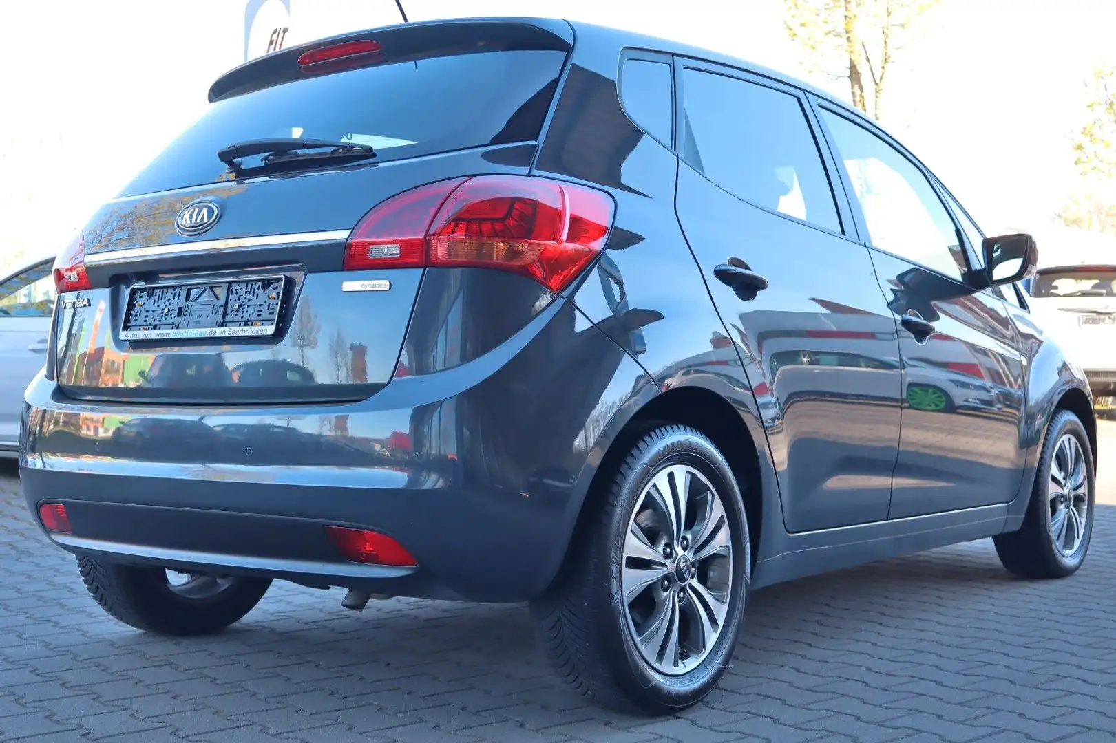 Kia Venga 1.6 !!! Navi+Kamera+Leder !!! Gris - 2