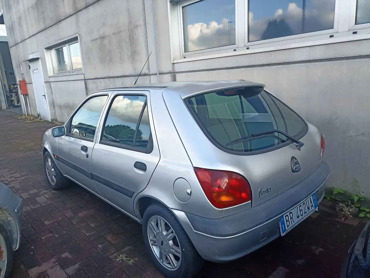 Ford Fiesta IV 1999 5p 1.2 16v Zetec, foto 2