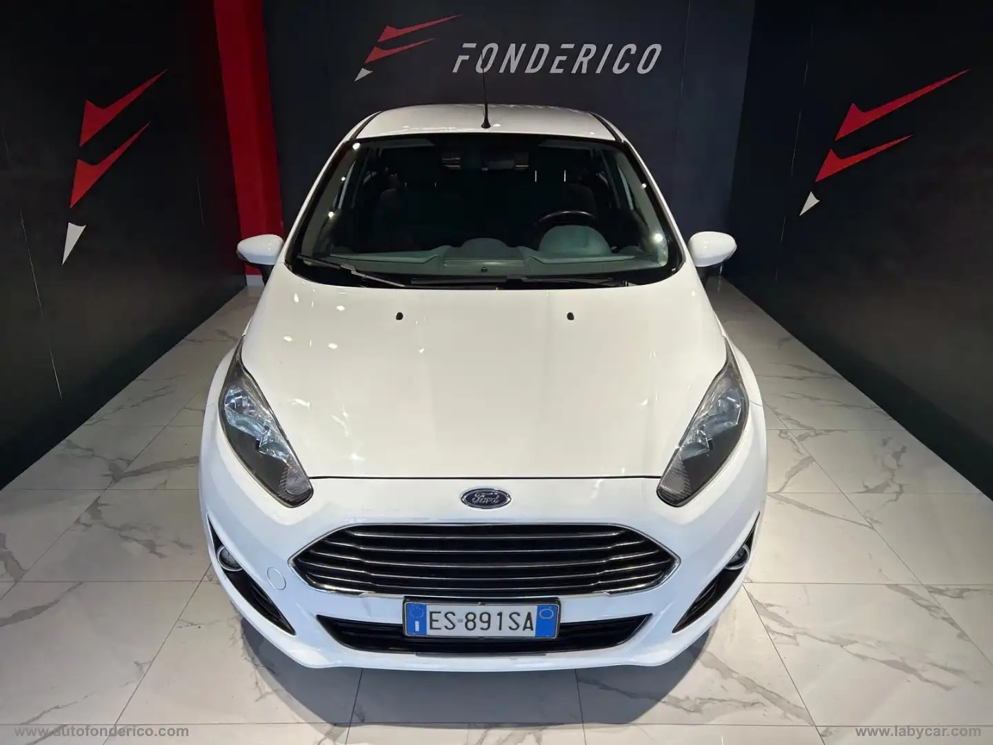 Ford Fiesta 1.5 TDCi 75 CV 5p. Blanc - 1